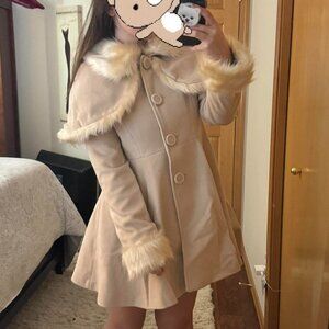 Secret Honey NWT Cape Fur Coat